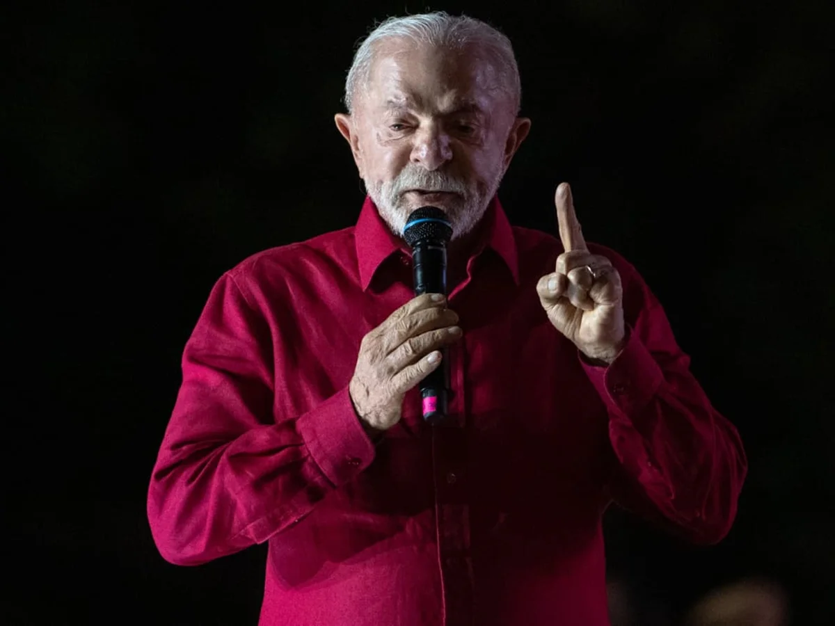 Lula reajusta Bolsa Família com aceno a grupo onde houve queda de apoio
