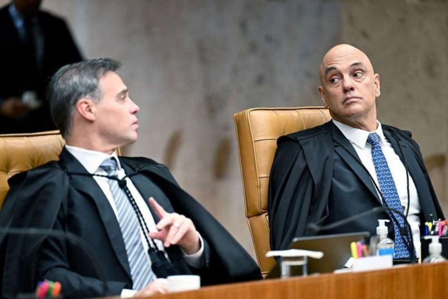 Mendonça e Moraes são pivôs da crise sem precedentes no Supremo