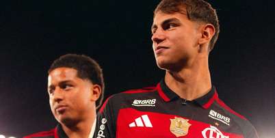 Foto: (Imagem: Joaqu&iacute;n Freitas e valencia ao fundo/ Gilvan de Souza/ Flamengo) / G&aacute;vea News