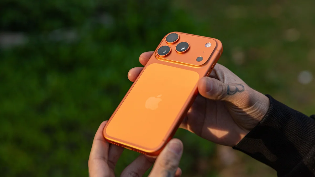 Imagem da matéria: Quanto vale pagar pelo iPhone 17 Pro agora que o iPhone 18 foi lançado?