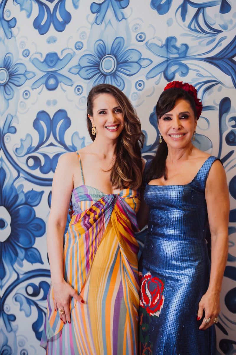 Uma homenagem surpresa de amigas a Cleucy Estevão, aniversariante do dia