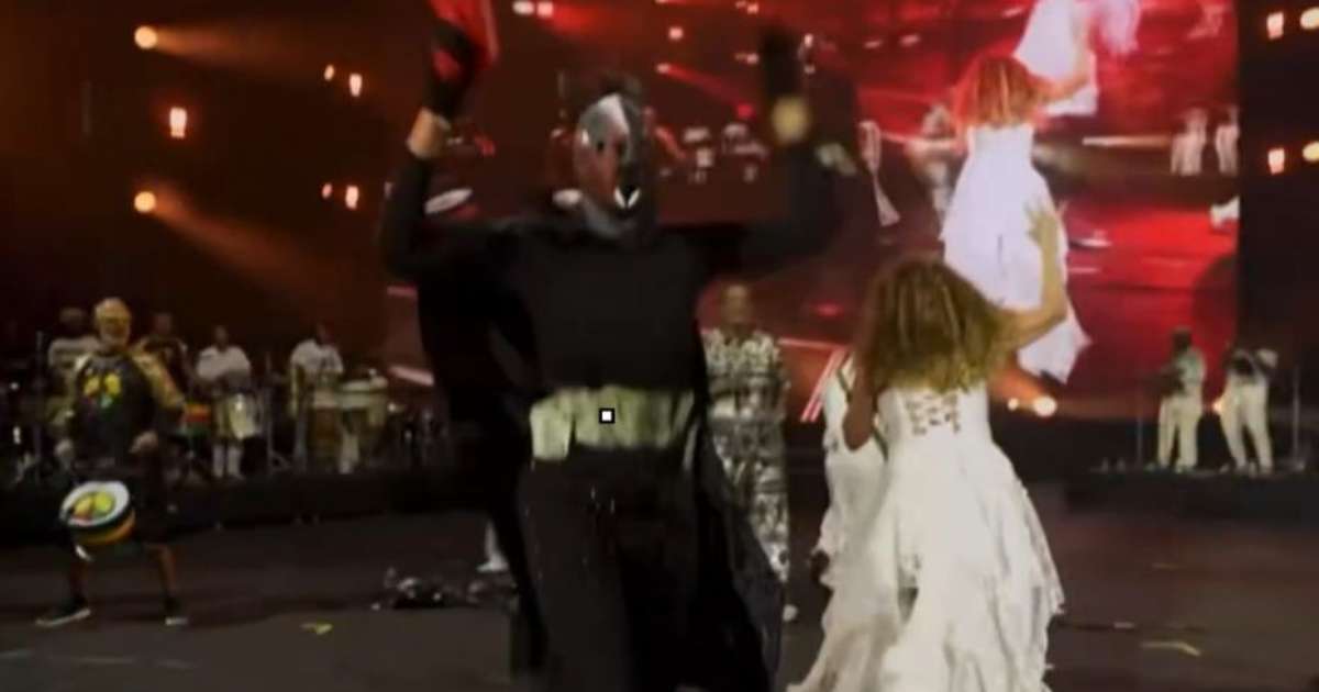 Daniela Mercury ironiza filme ‘Dark Horse’ no palco do Rock in Rio: ‘Viva a democracia’