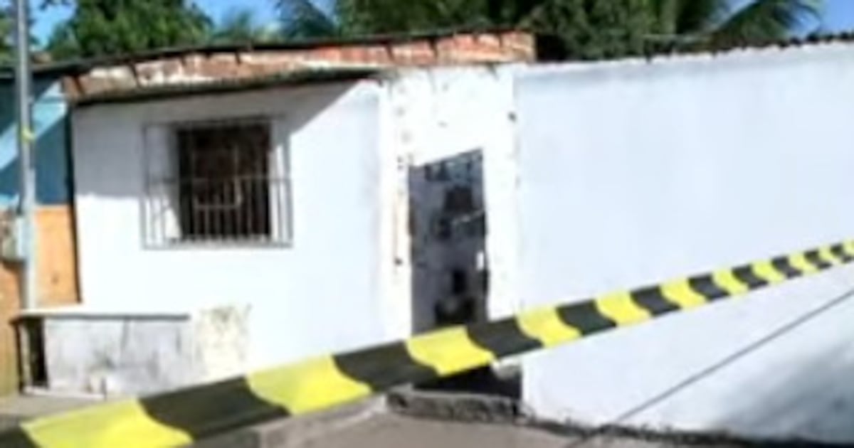 Homem é morto a tiros dentro de casa na frente da esposa e dos filhos, em Santa Rita