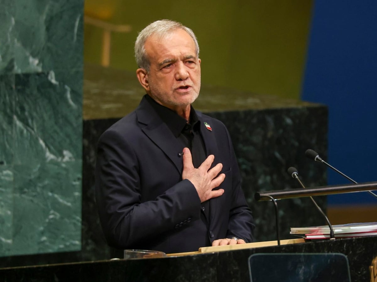É os Estados Unidos quem "deve decidir" se quer terminar a guerra, diz o presidente do Irã