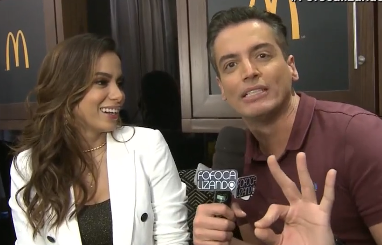 Por que Leo Dias não pode falar o nome da Anitta?