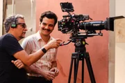 Wagner Moura e Kleber Mendonça Filho nos bastidores de O Agente Secreto