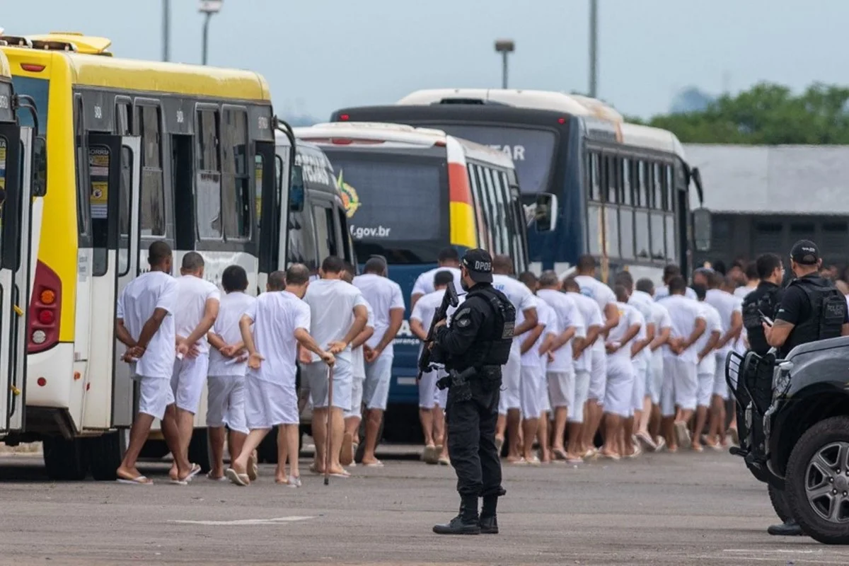 Imagem da matéria: Saidão: 10 detentos que tiveram benefício em agosto não retornaram à prisão