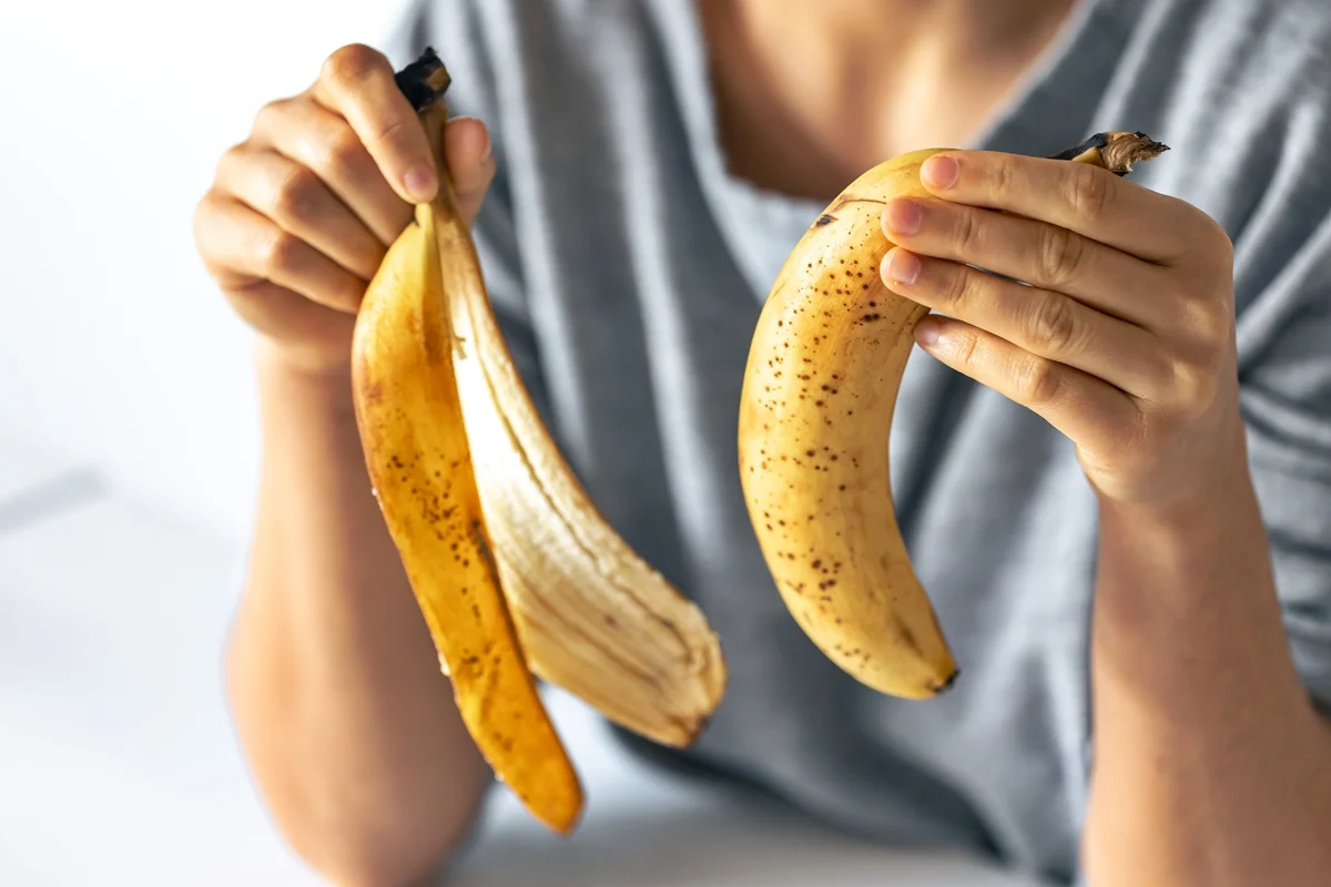 Imagem da matéria: Consumir casca da banana pode regular o intestino e promover mais saciedade