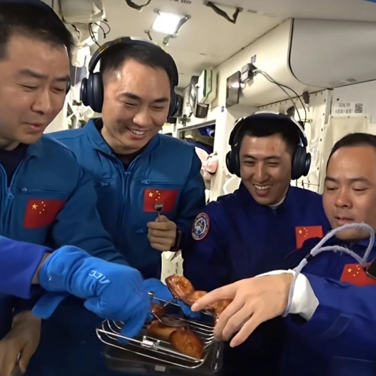 Astronautas da Estação da China recebem primeira "air fryer espacial"