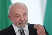 Lula reajusta Bolsa Família com aceno a grupo onde houve queda de apoio
