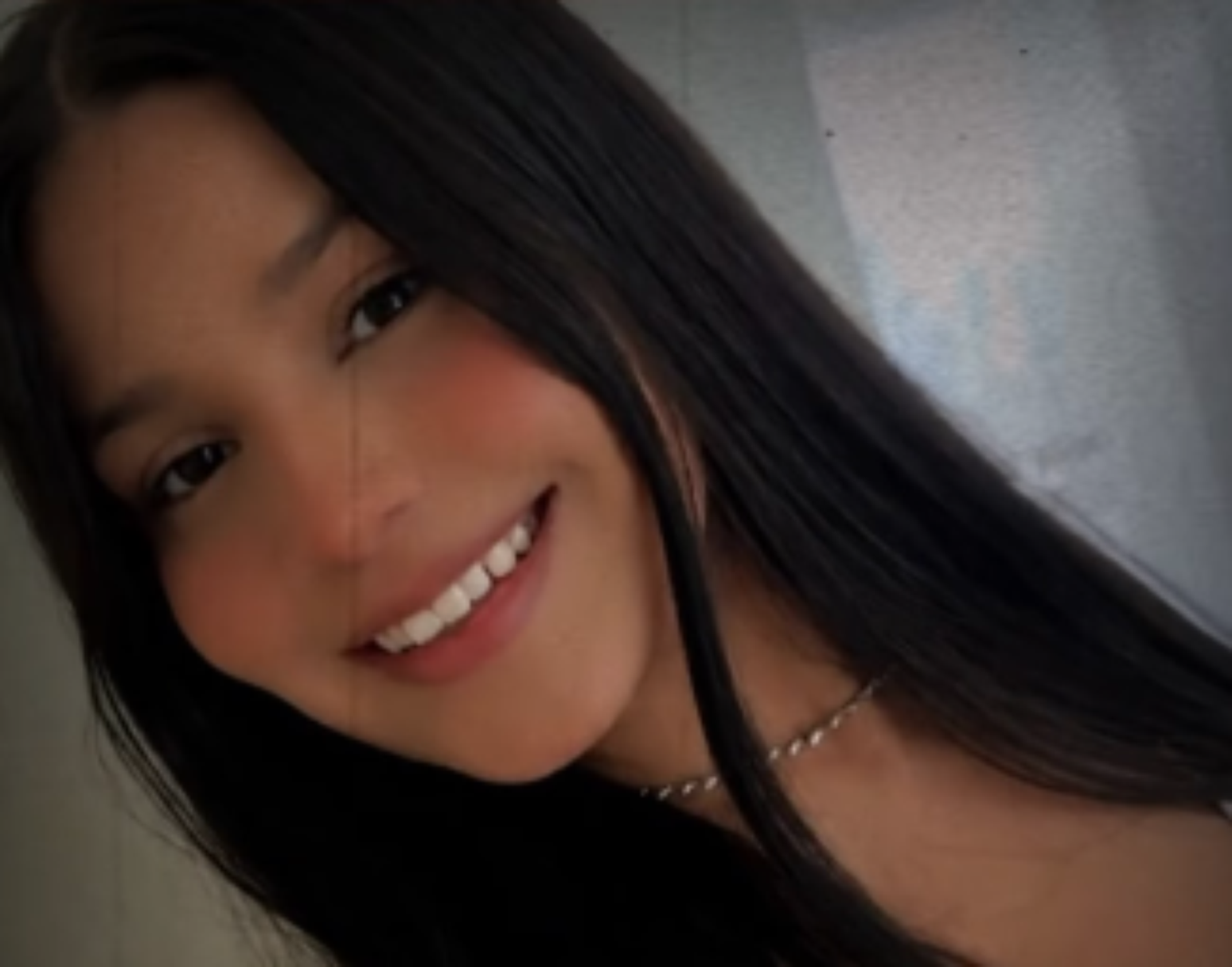 Imagem da matéria: ‘Mãe, eu te amo’ e exame toxicológico negativo: caso Isabelle Caracristi tem mensagem emocionante para mãe e investigação de causa da morte