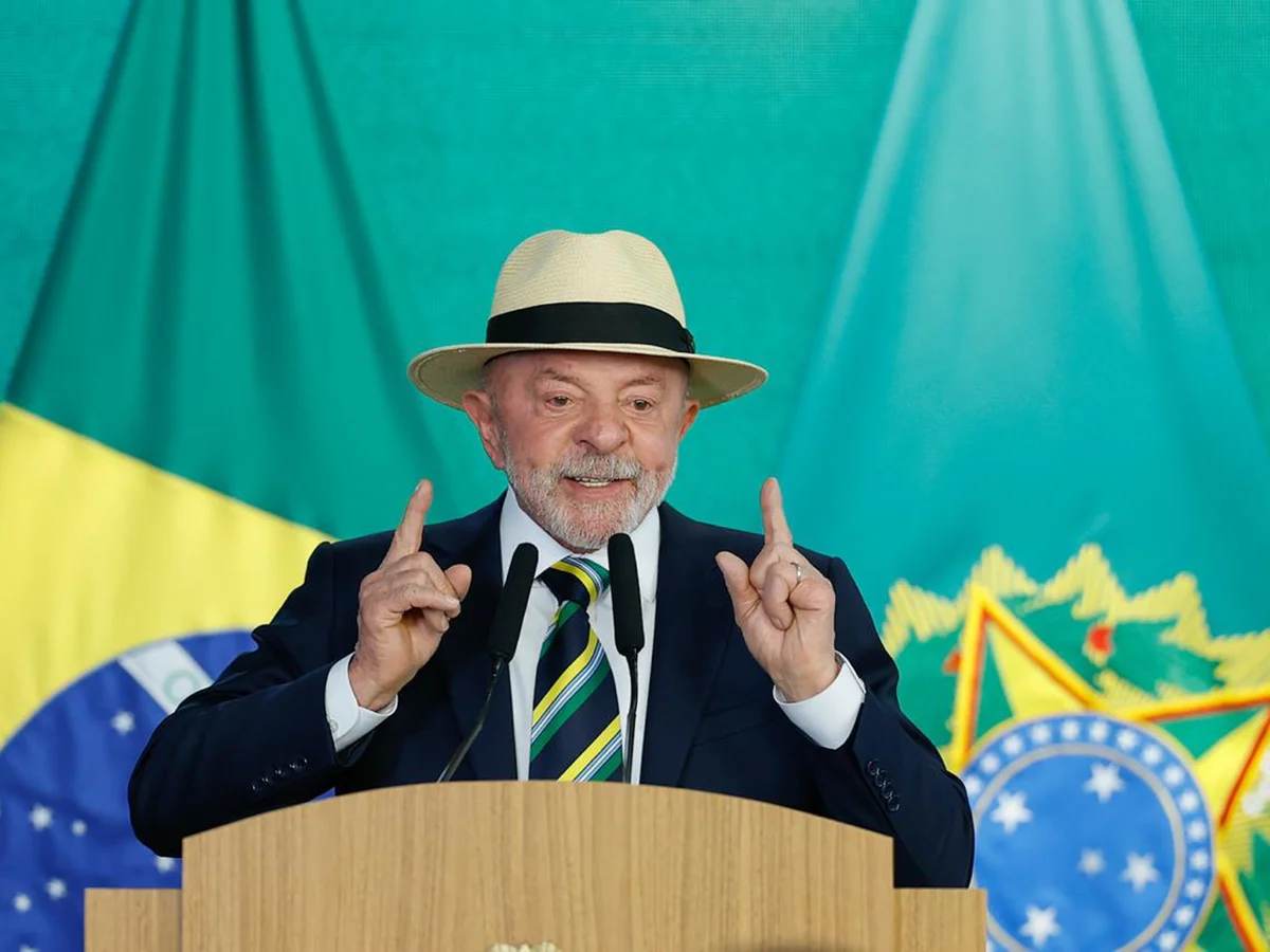 Lula critica Mendonça por estar "só soltando aquilo que interessava a ele"