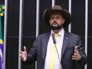 Deputado Zé Trovão em discurso na Câmara