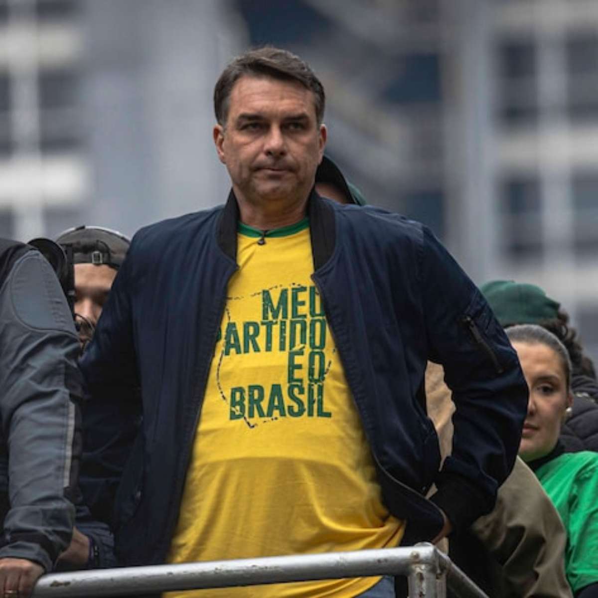 Entenda polêmica que envolveu informação falsa sobre Flávio Bolsonaro e Nossa Senhora Aparecida