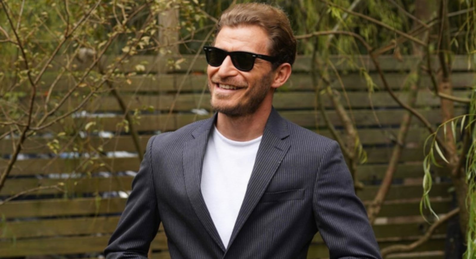 Eren Vurdem dá vida a Mert na novela Iludida Reprodução/Instagram @thevurdem