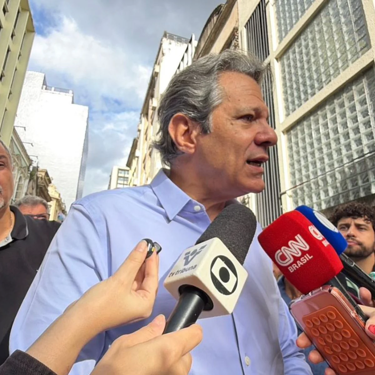 Caso Master aponta “intersecção entre bolsonarismo e Vorcaro”, diz Haddad