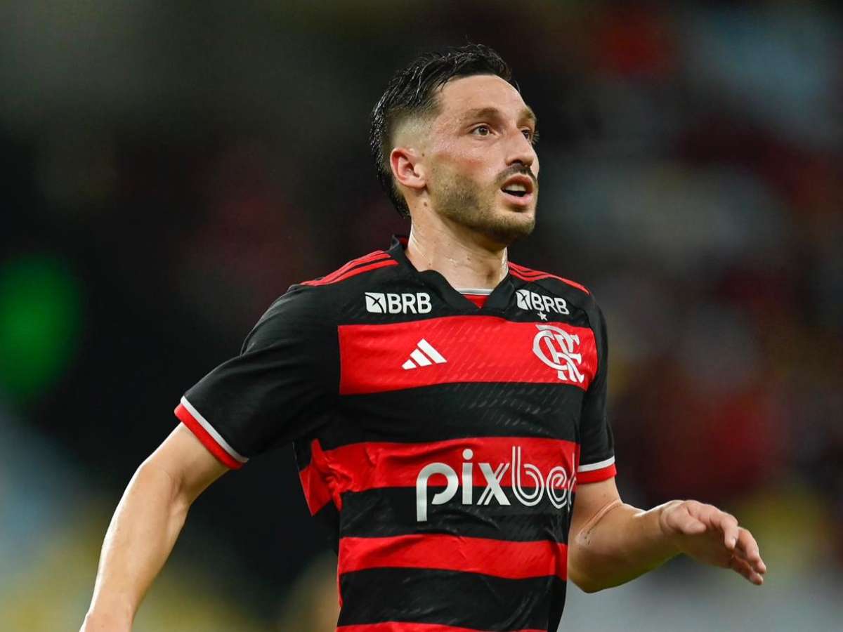 Viña chega ao Cruzeiro e reclama de impasse entre Flamengo e River Plate