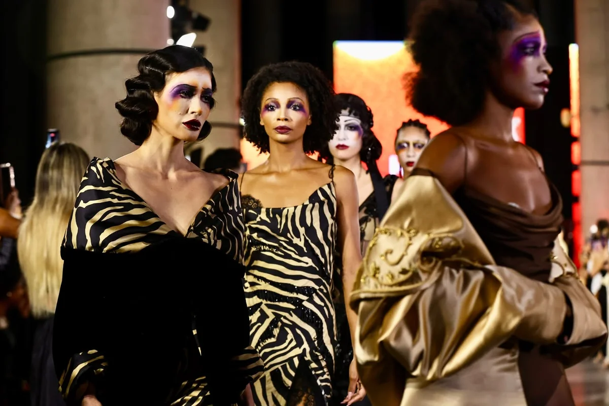 Reptilia, George Azevedo e Rostand celebram a moda no Metrópoles Catwalk