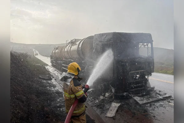 Especialista explica cuidados para transportar cargas químicas nas rodovias