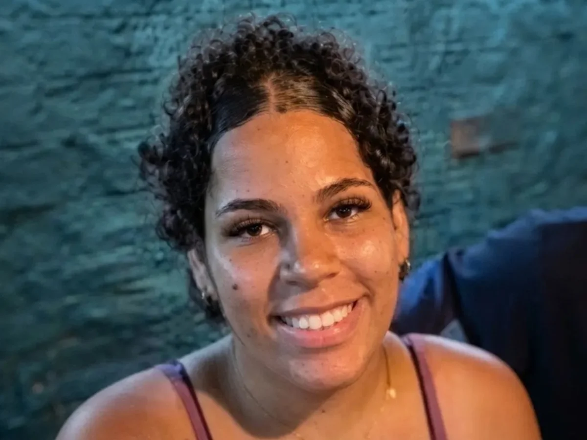 Mulher morre a facadas no 56º feminicídio de 2026 em GO; marido é suspeito