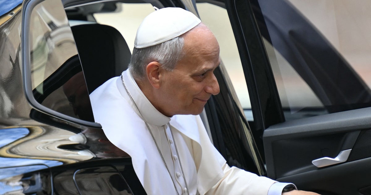 Leão XIV revoga cortes salariais de cardeais e altos funcionários do Vaticano