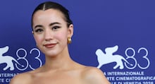 Sydney Sweeney posa nua, enfurece atletas e prova que é a maior treteira de Hollywood