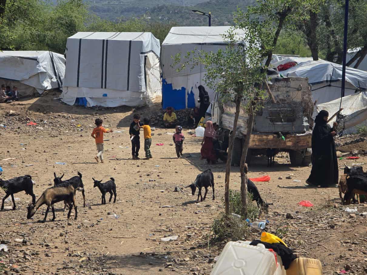 "'Deixamos tudo para trás': 125.000 pessoas deslocadas enquanto a guerra reacende no Iêmen