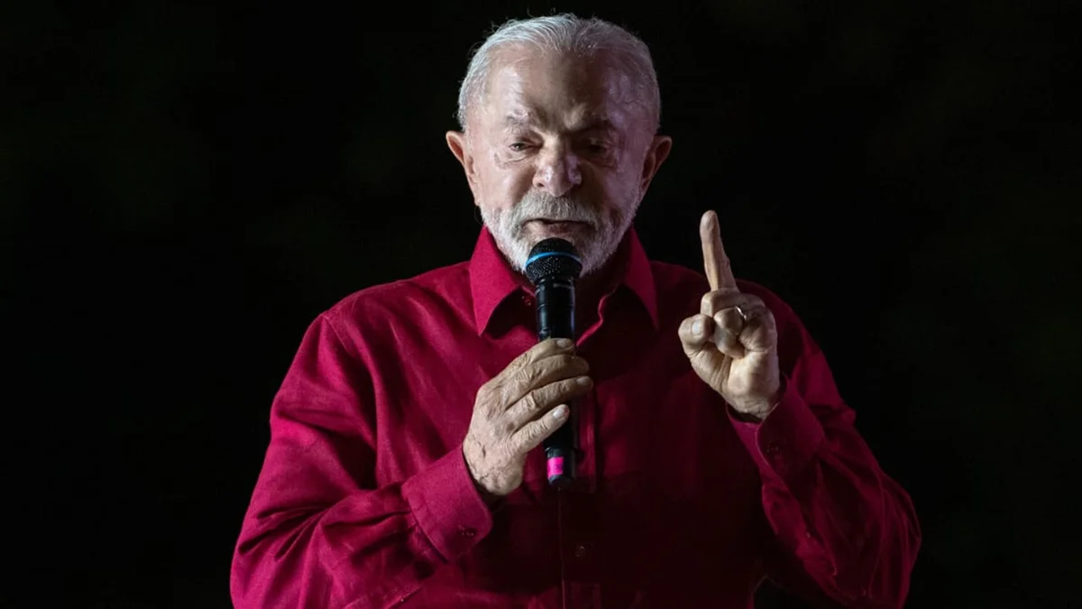 Lula reajusta Bolsa Família com aceno a grupo onde houve queda de apoio
