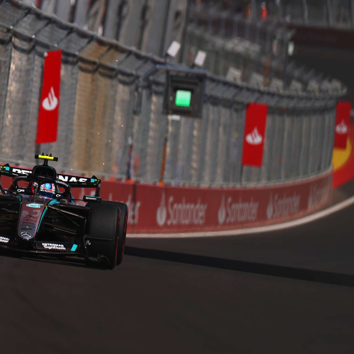 F1: Antonelli vence GP da Espanha marcado por estratégias; Bortoleto termina fora da pontuação