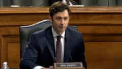 O 'ângulo Ossoff': o senador versado em mídia empresta de Obama enquanto as especulações sobre 2028 ganham força