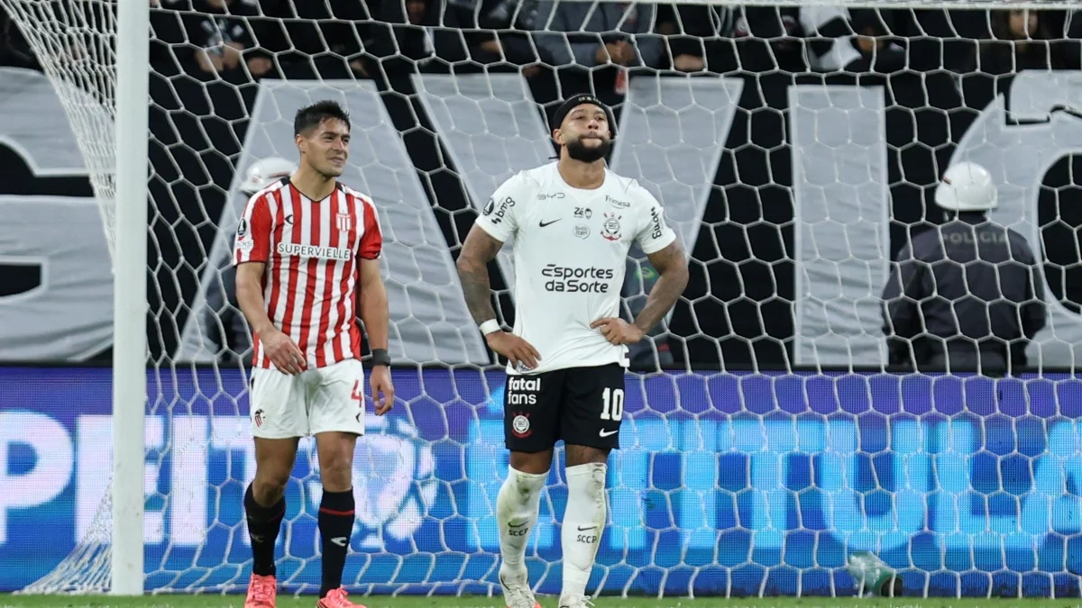 Gaviões culpa Memphis por eliminação e critica diretoria do Corinthians