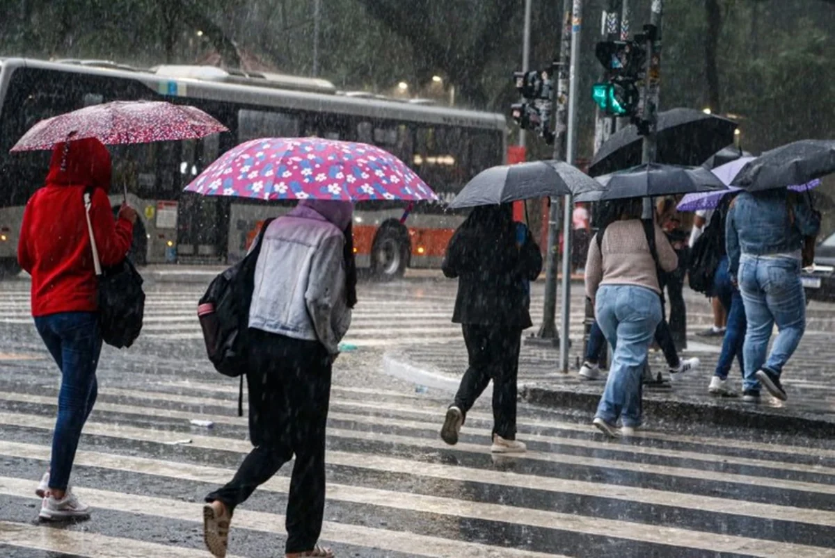 chuva forte na cidade de São Paulo