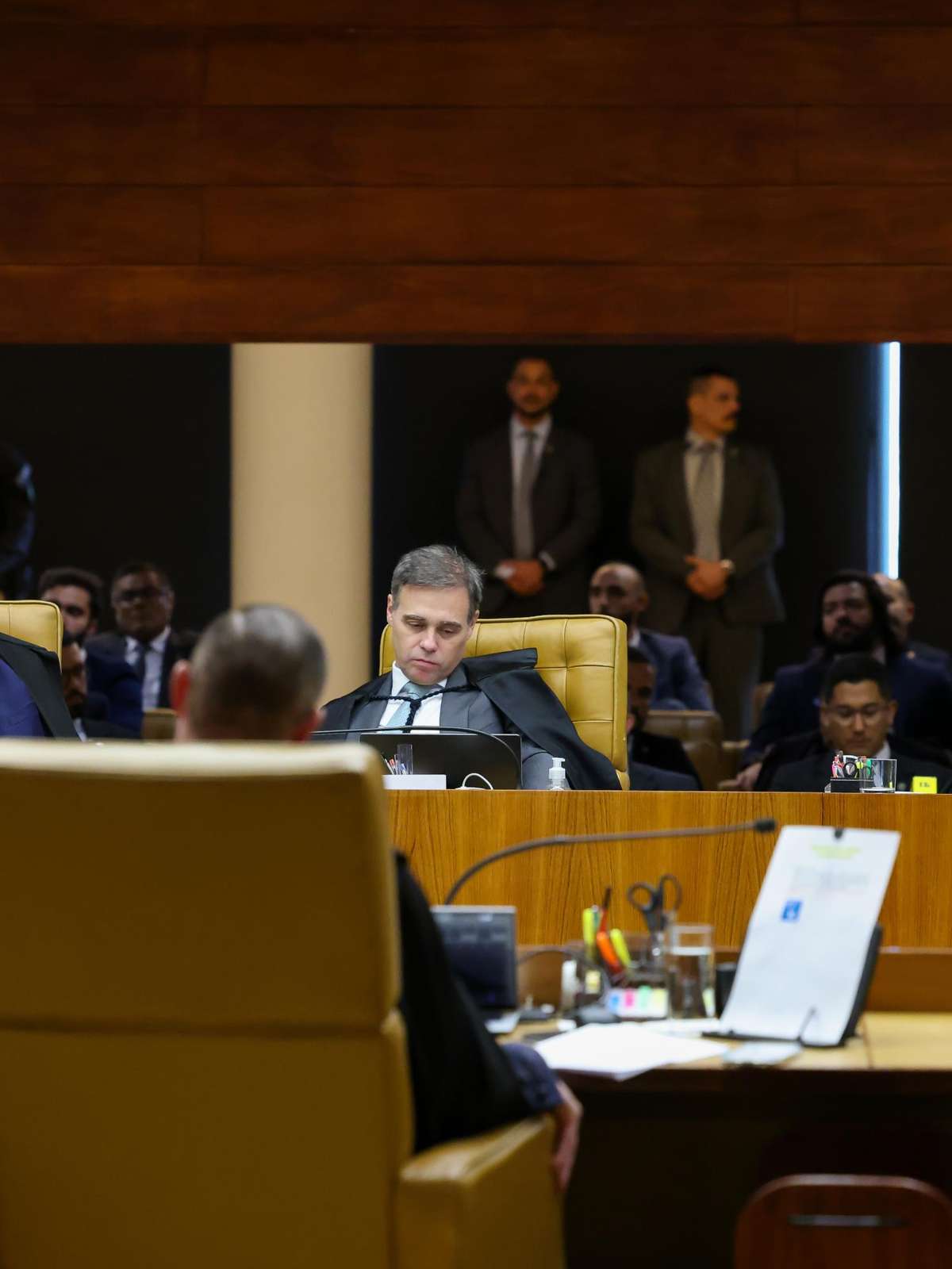 Futuro de Moraes: após o pedido de vista, o que acontece se a votação no STF empatar?