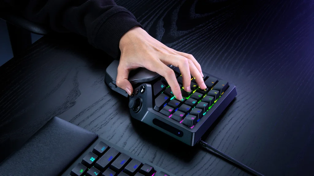Razer anuncia lançamento do teclado "monstro" Tartarus V2 Pro no Brasil