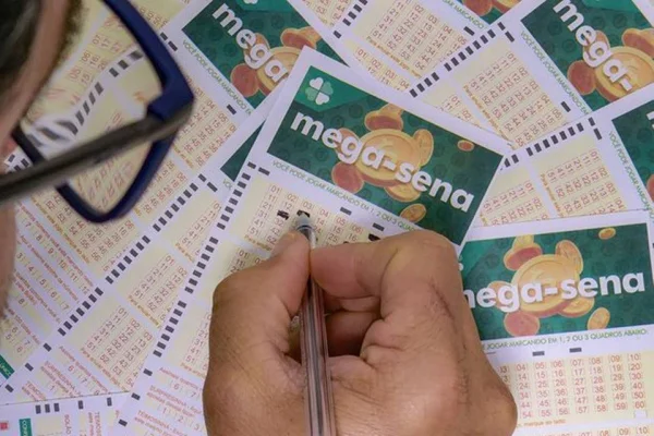 Mega-Sena 3059: bolão fatura prêmio de R$ 102 milhões. Veja resultado - destaque galeria