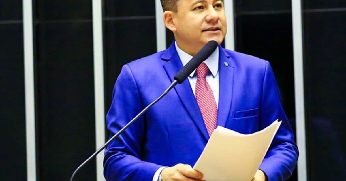 PF mira deputado Cezinha de Madureira em operação para apurar tráfico de influência