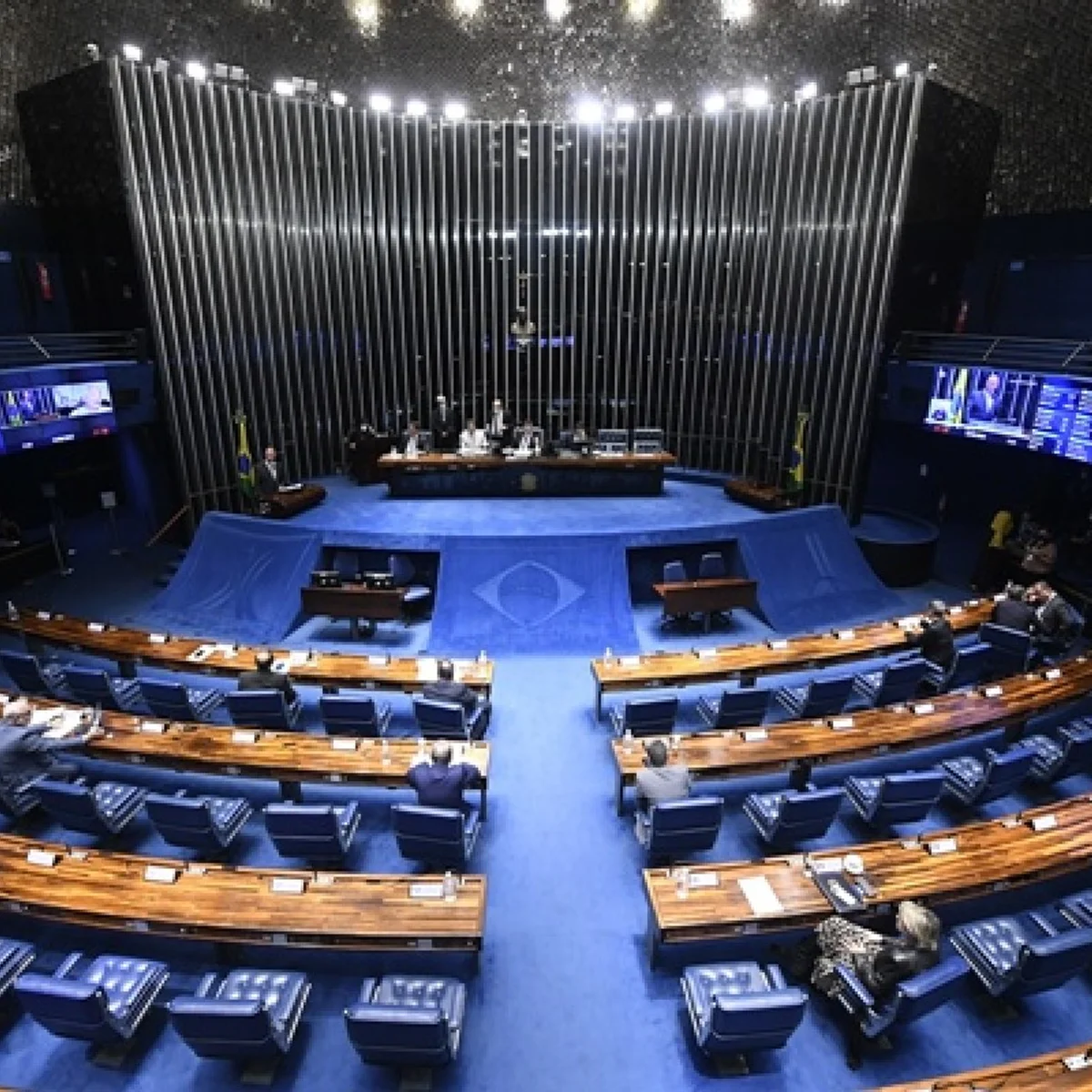 Sem decisão sobre Moraes, julgamento no STF amplia reação no Senado