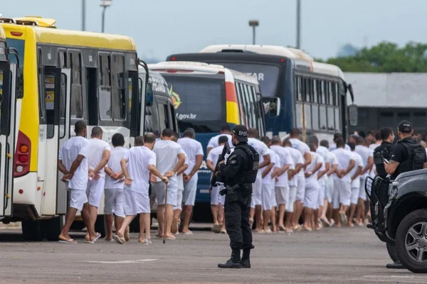 Saidão: 10 detentos que tiveram benefício em agosto não retornaram à prisão