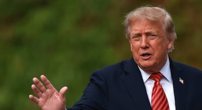 Trump rechaza regular la IA y afirma que él es el único freno necesario