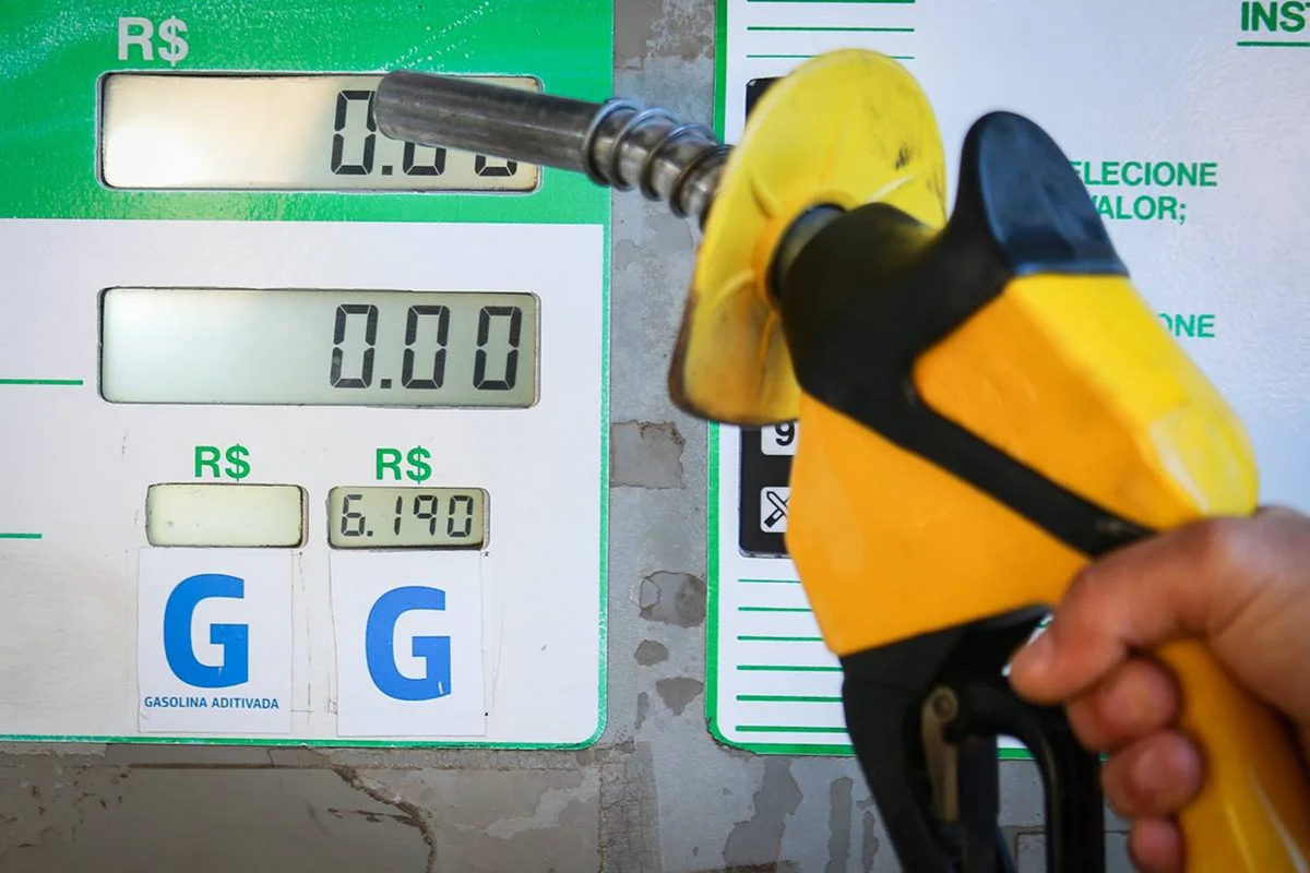 Governo já gastou R$ 40 bilhões para conter preço dos combustíveis