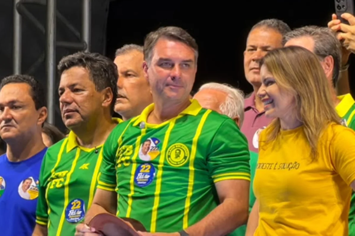 Flávio reforça agenda no Sudeste antes do 1º turno após passar por Nordeste