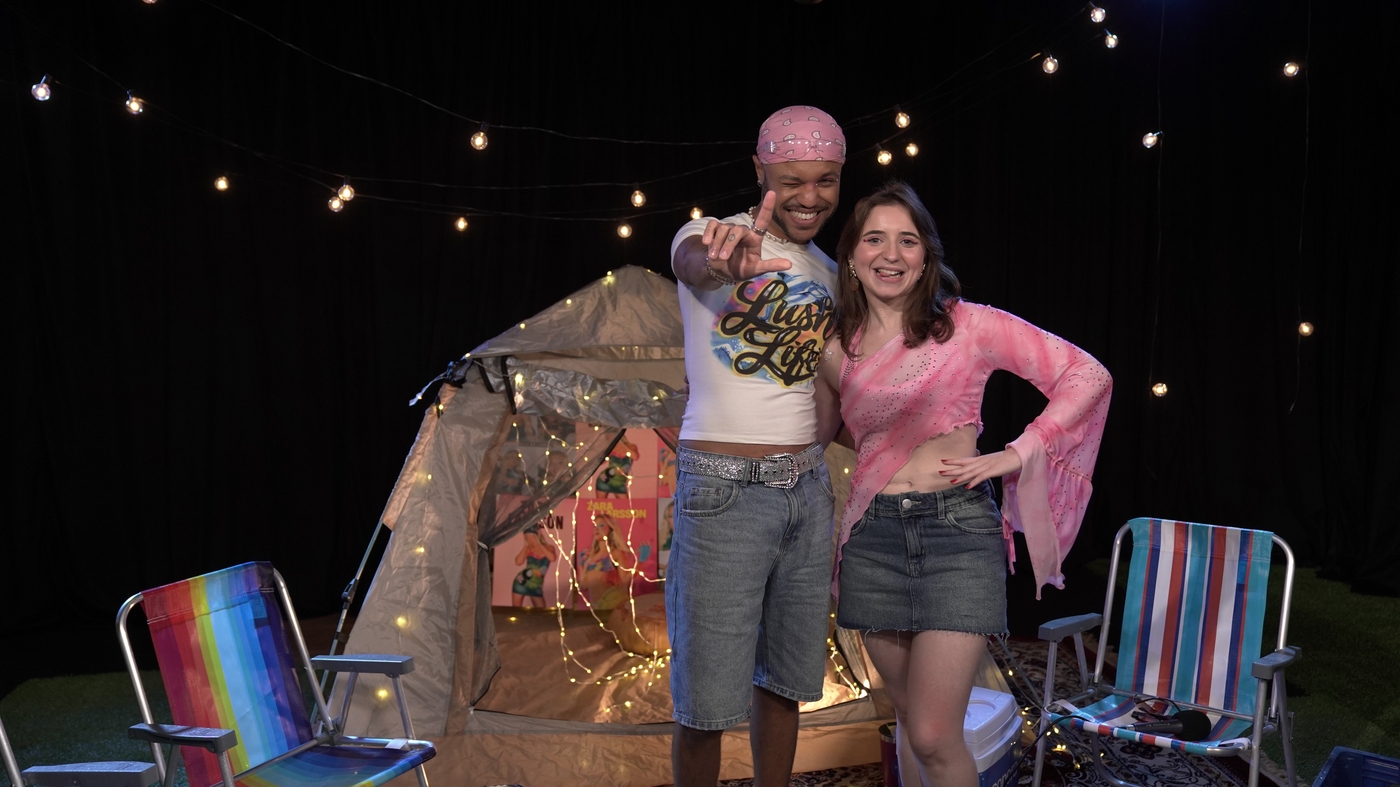Fantasia no carnaval e encontro pessoalmente: fãs testam conhecimento sobre Zara Larsson no Acampamento Sonora
